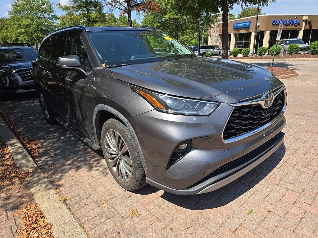 Used 2021 Toyota Highlander Platinum SUV