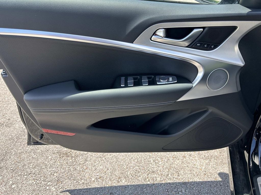 2026 GENESIS G70 Prestige - Photo 15
