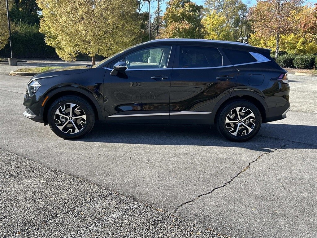 Used 2023 Kia Sportage Hybrid EX SUV