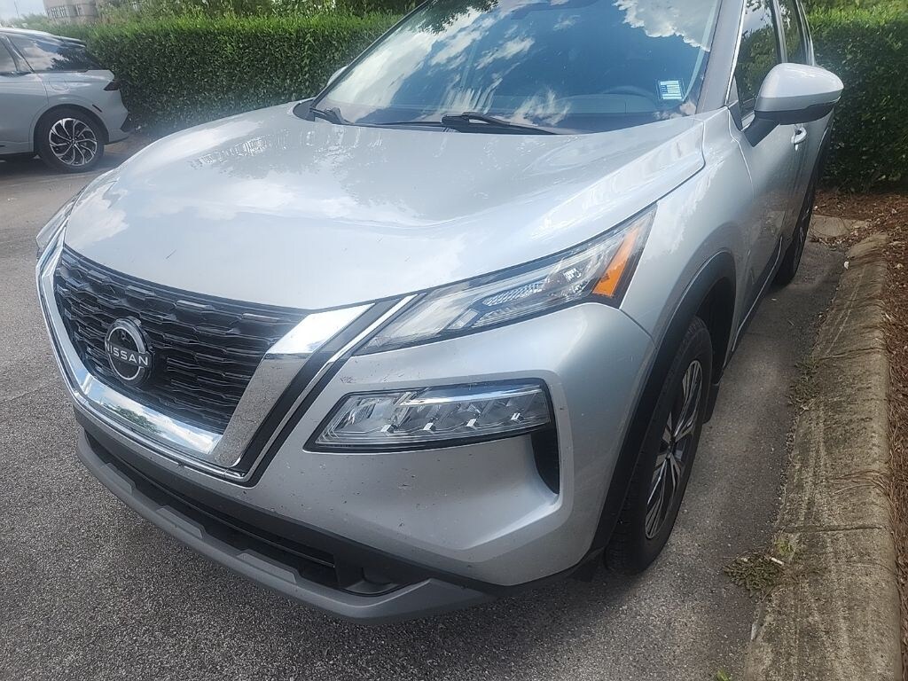 Used 2022 Nissan Rogue SV SUV