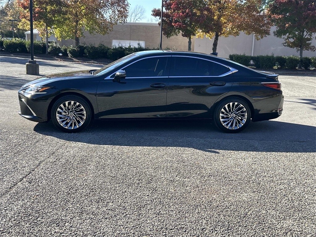 Used 2025 Lexus ES 300h Ultra Luxury Sedan