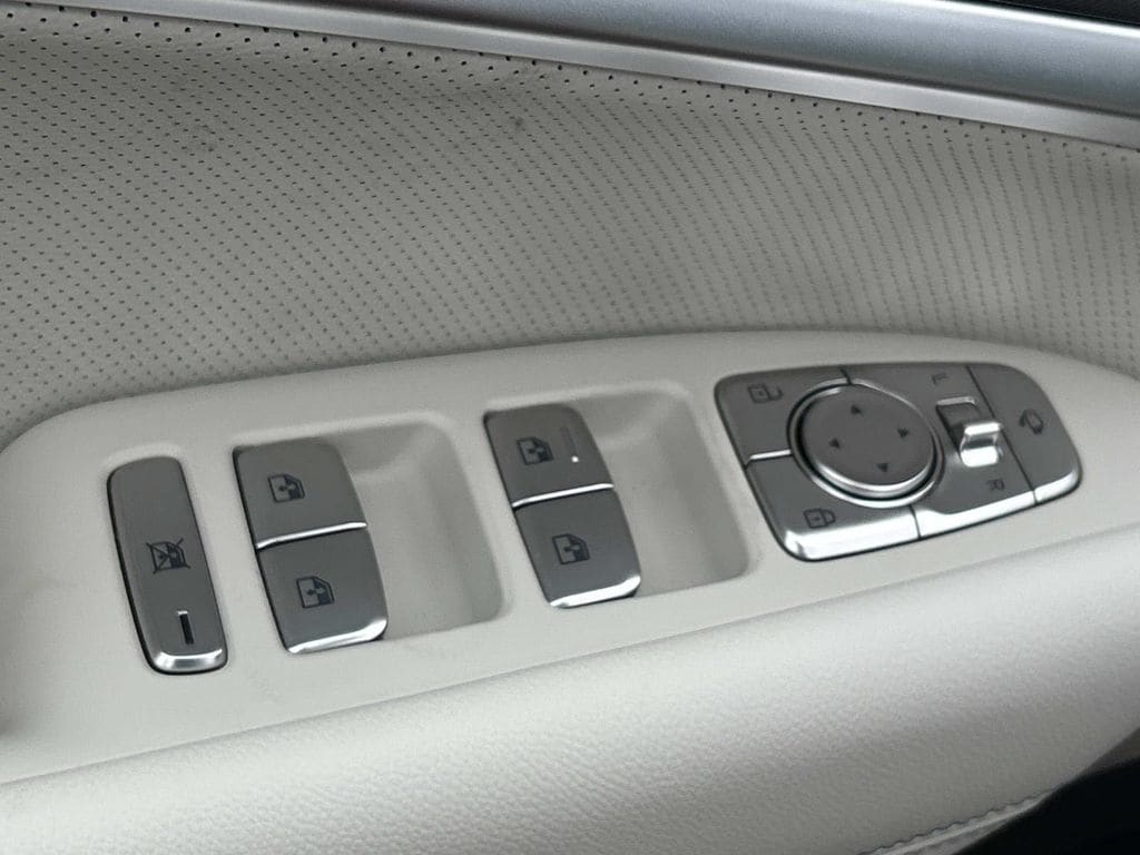 2026 GENESIS G70 Sport Prestige - Photo 17