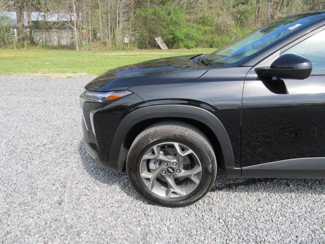 2025 Chevrolet Trax LT - Photo 10