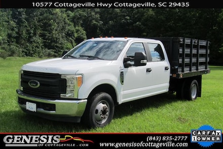 2017 Ford F-350 Chassis Truck Crew Cab