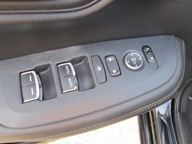 2023 Honda HR-V EX-L - Photo 17