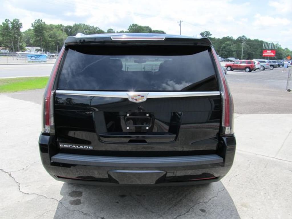 Used 2017 CADILLAC Escalade SUV