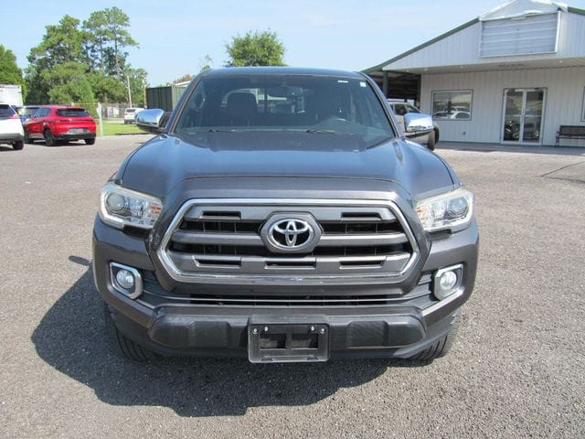 2016 Toyota Tacoma Limited - Photo 8