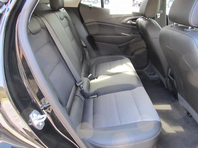 2025 Chevrolet Trax LT - Photo 31