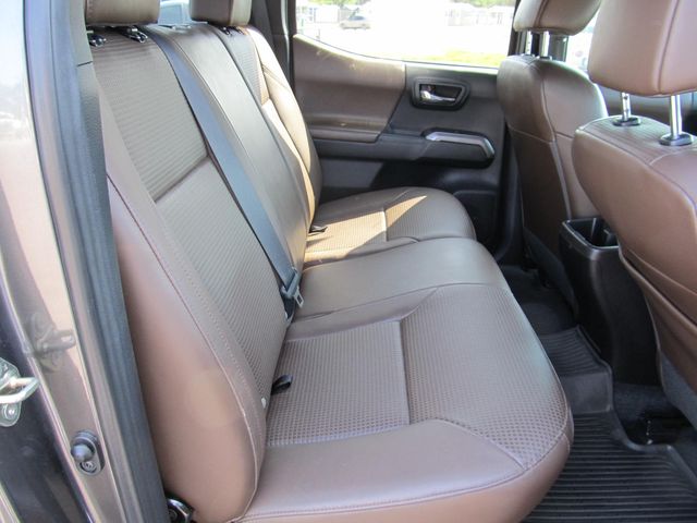2016 Toyota Tacoma Limited - Photo 24