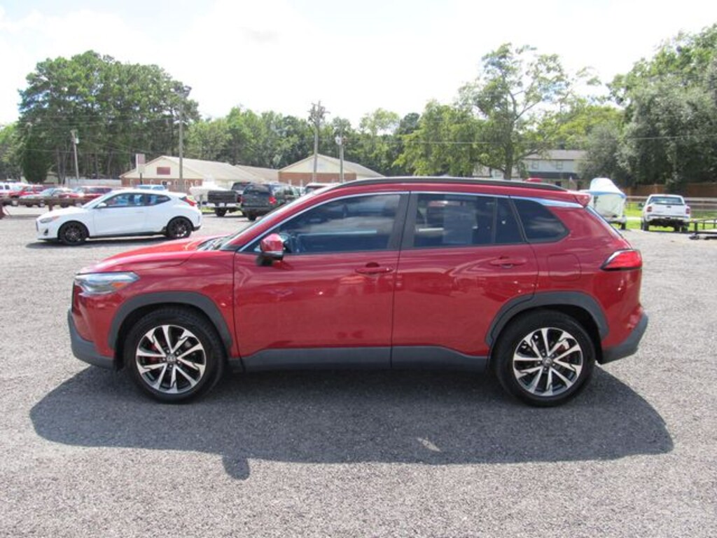 Used 2023 Toyota Corolla Cross XLE SUV