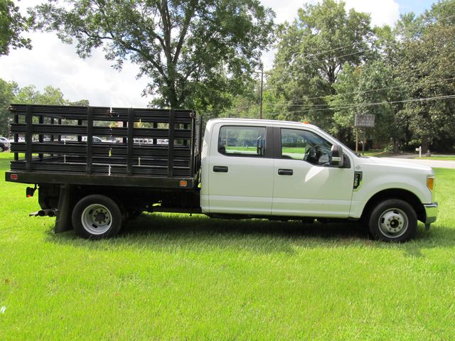 2017 Ford F-350 Super Duty Chassis Cab XL - Photo 7