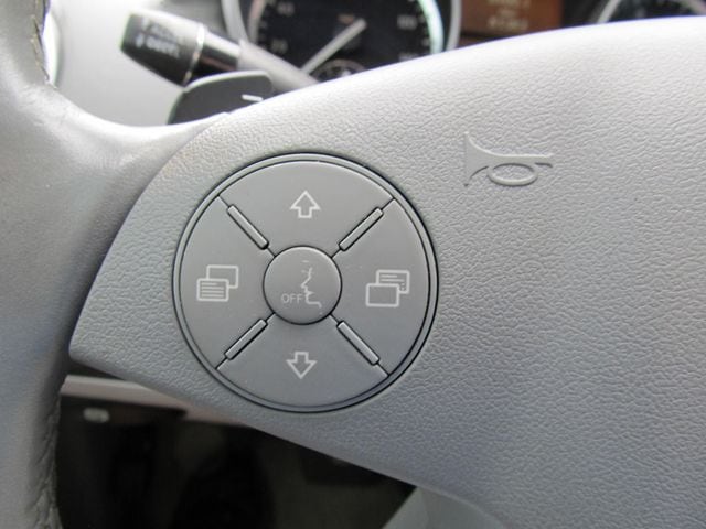 2011 Mercedes-Benz GL-Class GL450 - Photo 47