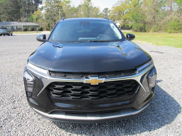 2025 Chevrolet Trax LT - Photo 9