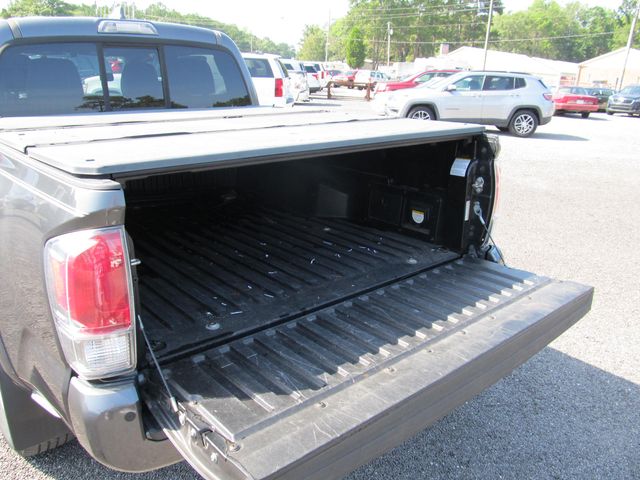 2016 Toyota Tacoma Limited - Photo 23