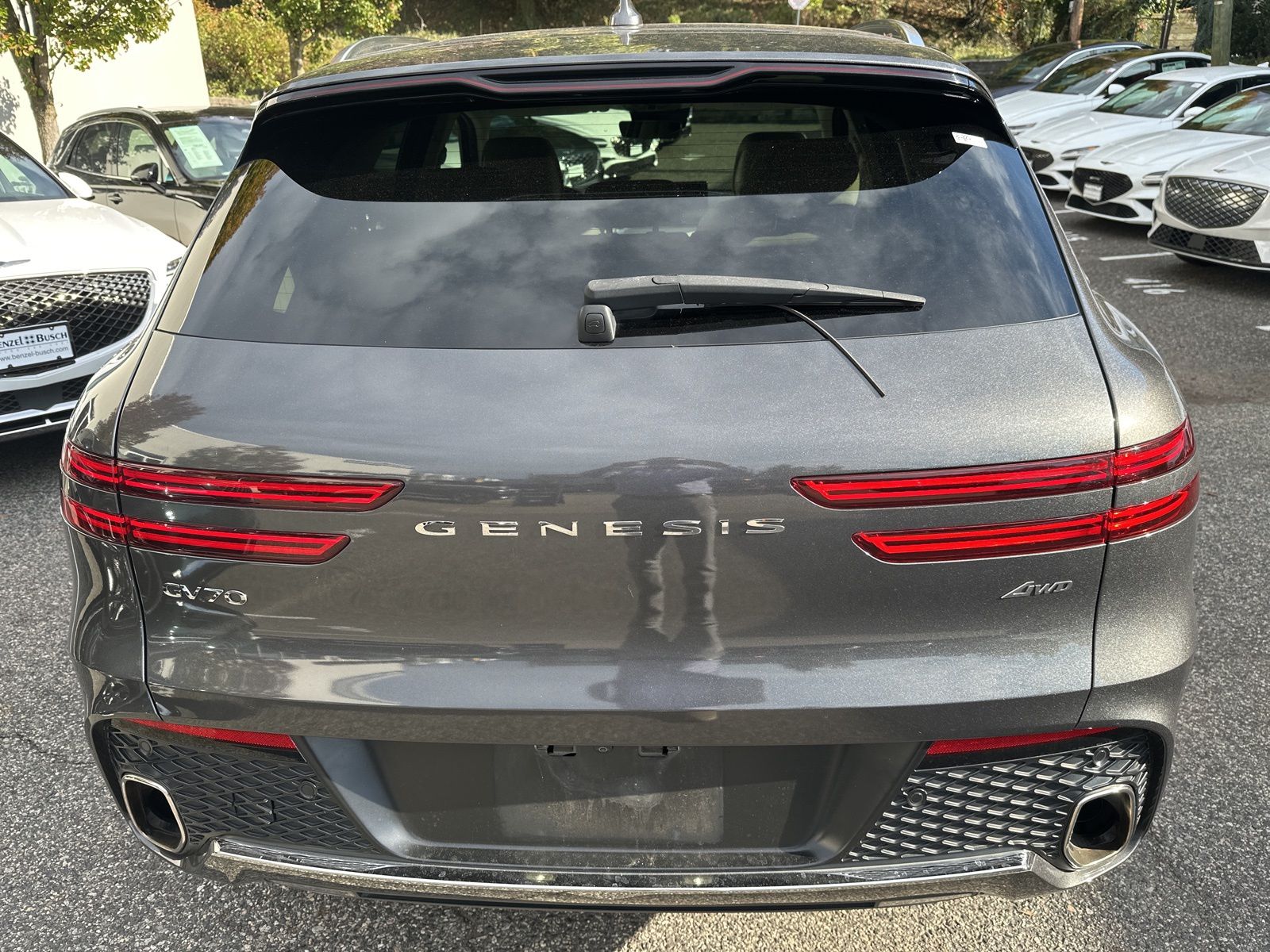 2023 Genesis GV70 2.5T photo 2