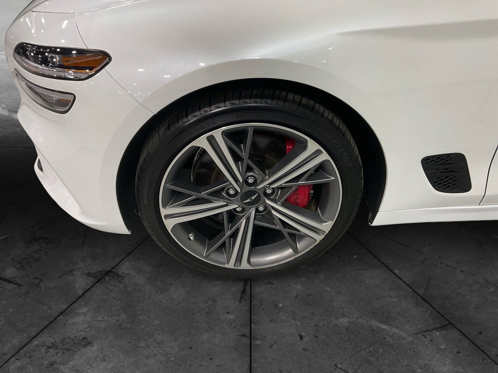 2025 Genesis G70 3.3T Sport Advanced photo 2