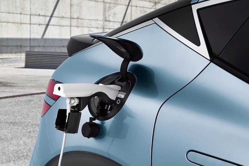 EV Charging, Electric Vehicles, Charging Session, Public Locations, Connector Types, EV Charging Stations 