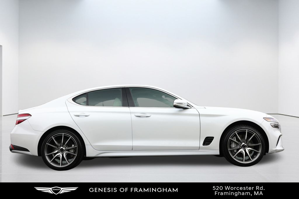 2025 Genesis G70 2.5T photo 4