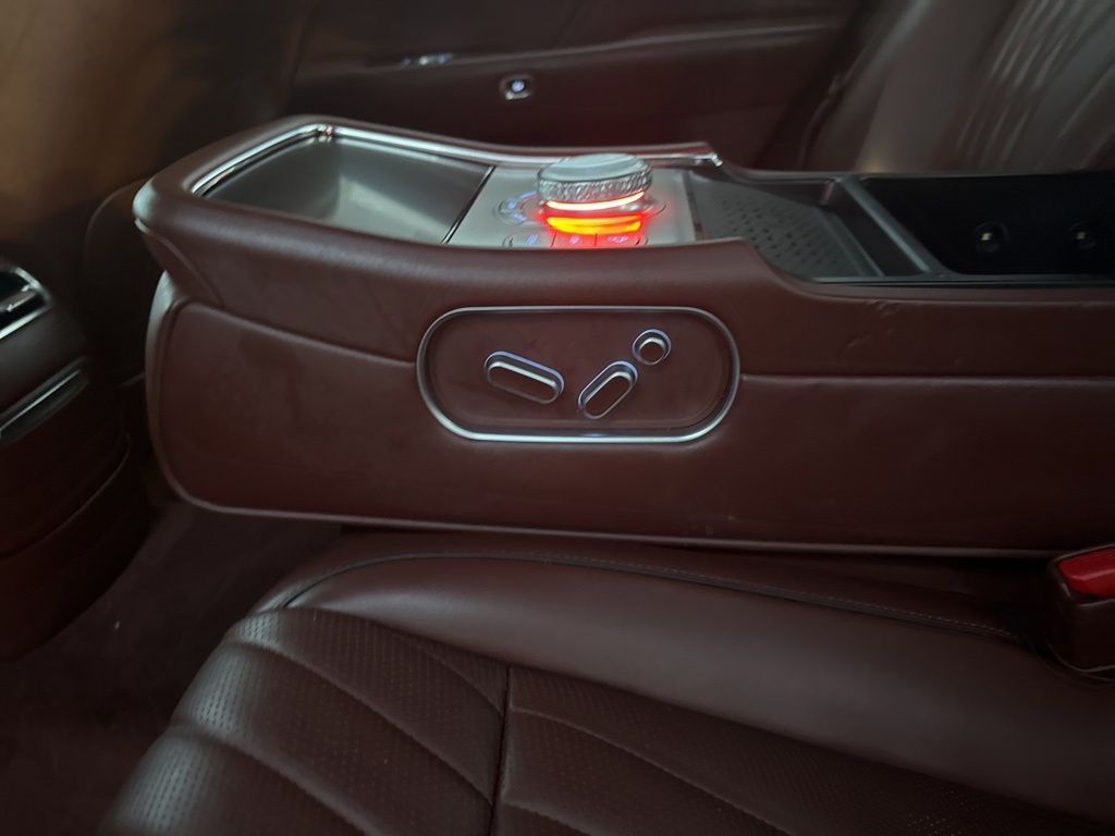 2024 GENESIS G90 Base - Photo 13