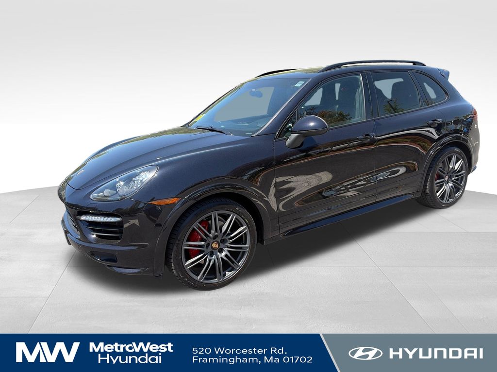 2013 Porsche Cayenne GTS's photo