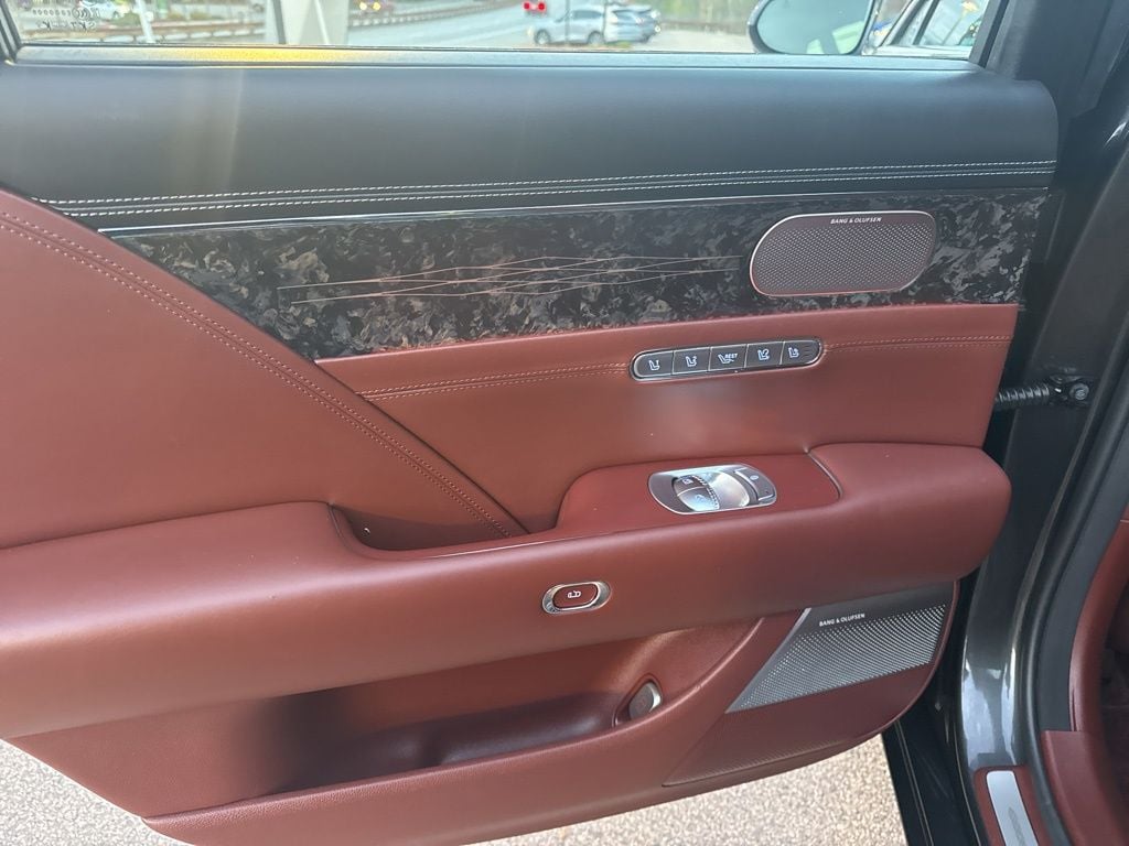 2024 GENESIS G90 Base - Photo 11