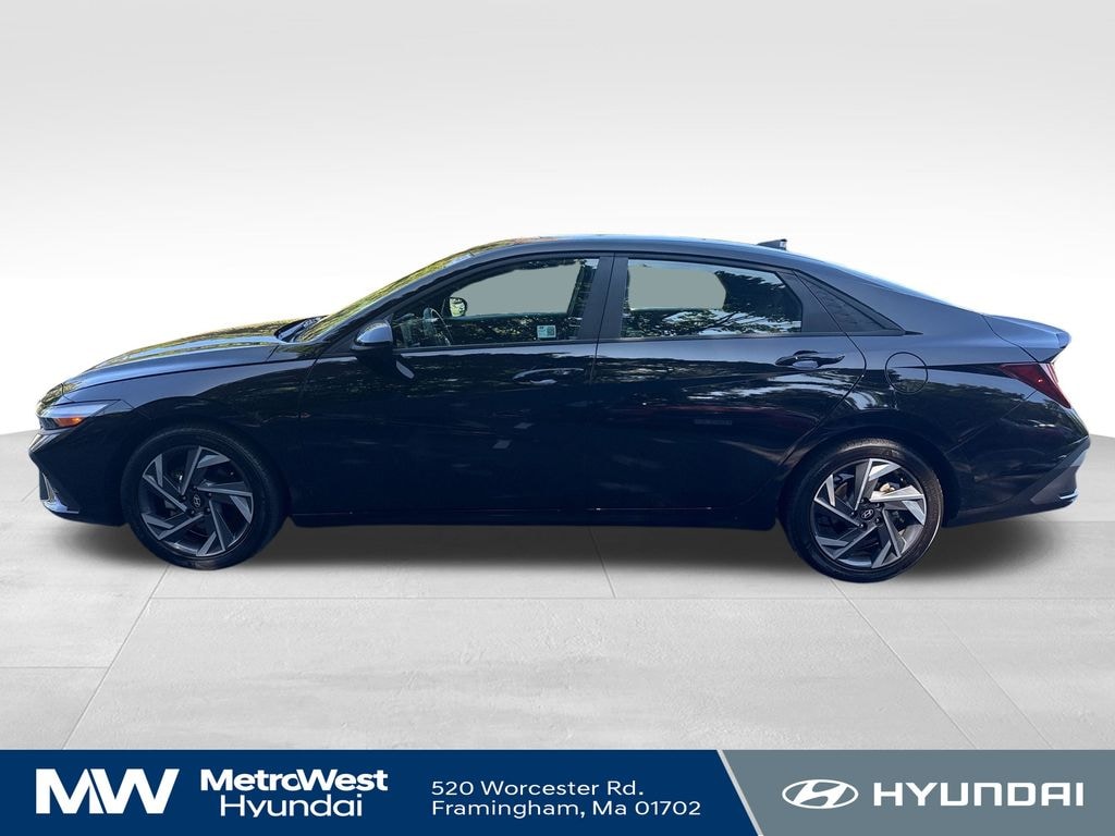 Used 2025 Hyundai Elantra SEL Sport Sedan