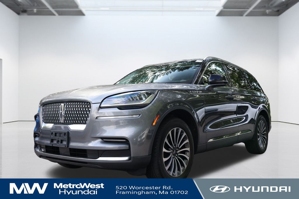 2022 Lincoln Aviator Base