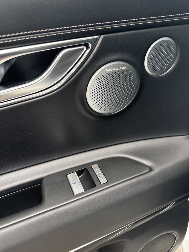 2025 GENESIS GV80 Advanced - Photo 11