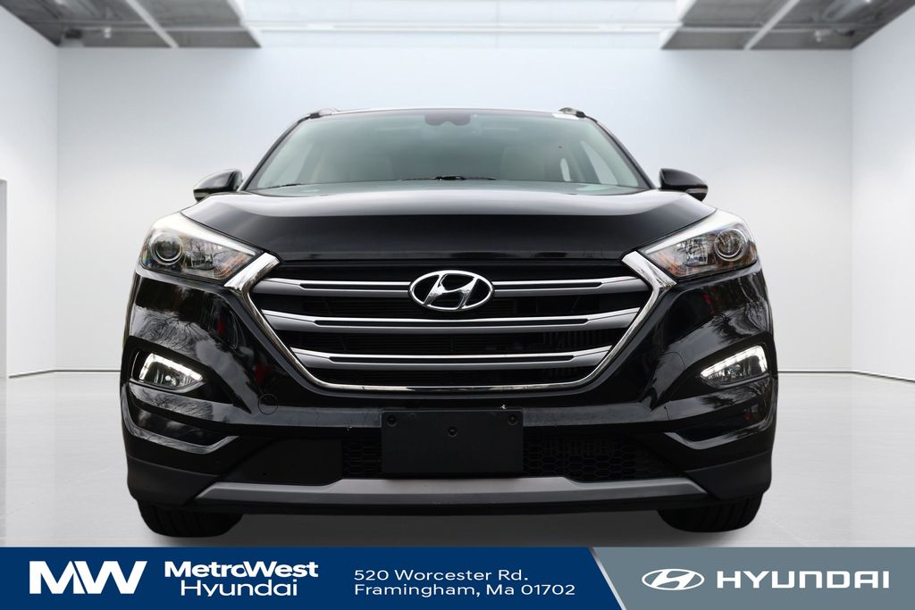 2017 Hyundai Tucson Limited photo 2