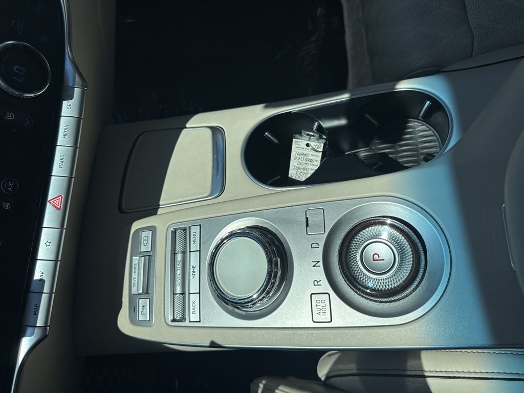 2023 GENESIS GV70 Sport - Photo 17