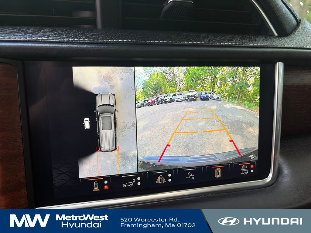 2024 GMC Yukon Denali Ultimate - Photo 19