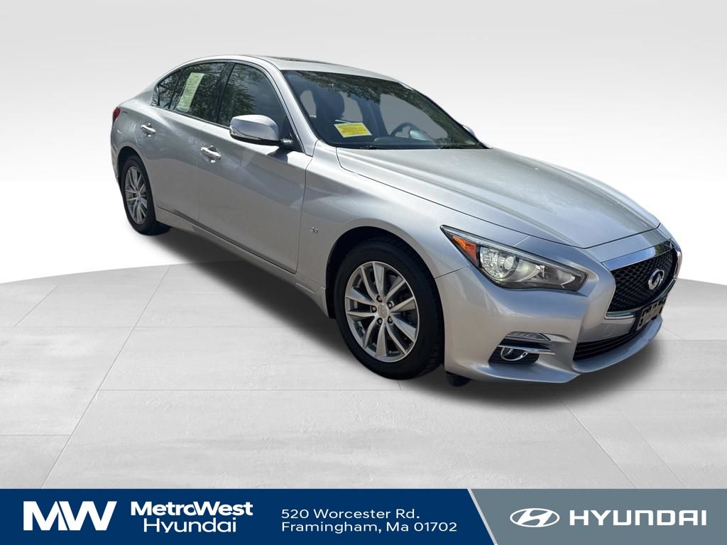 2015 INFINITI Q50 Premium AWD's photo