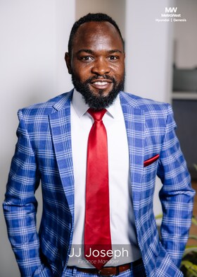 Staff member JJ Joseph from ID_04c744