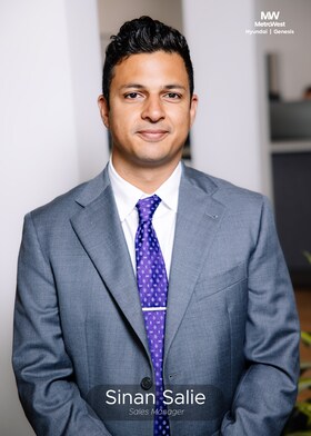 Staff member Sinan Salie from ID_04c744
