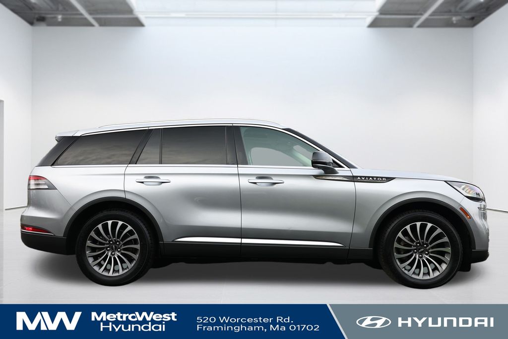 2020 Lincoln Aviator Reserve photo 2