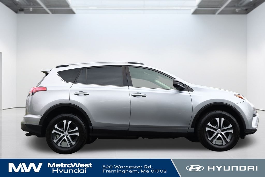 Used 2018 Toyota RAV4 LE SUV
