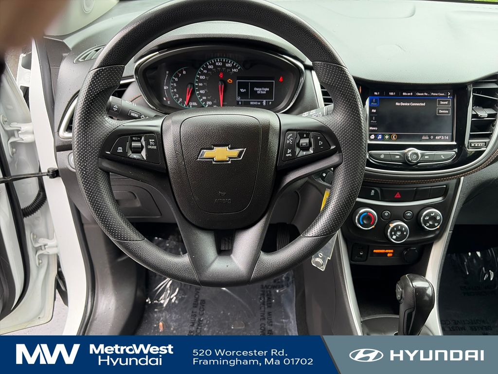 2021 Chevrolet Trax LS - Photo 13
