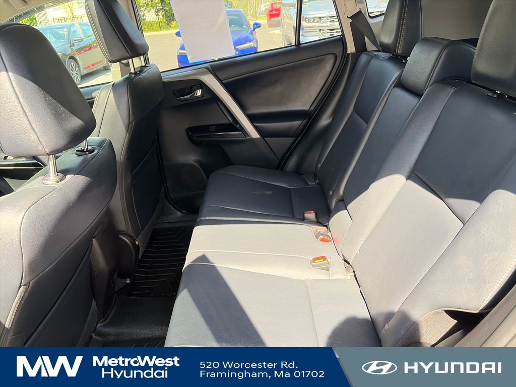 2018 Toyota RAV4 Limited - Photo 25