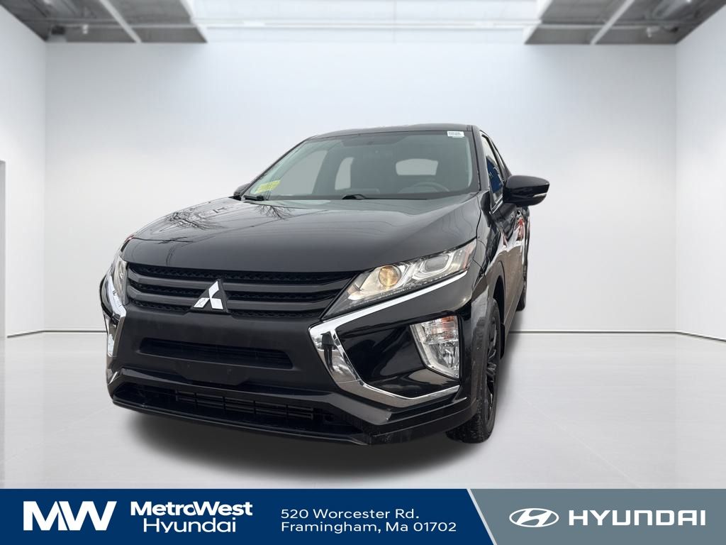 2018 Mitsubishi Eclipse Cross LE's photo