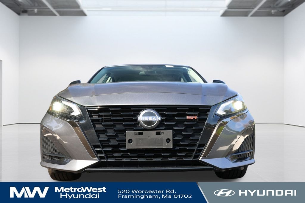 Used 2023 Nissan Altima 2.5 SR Sedan