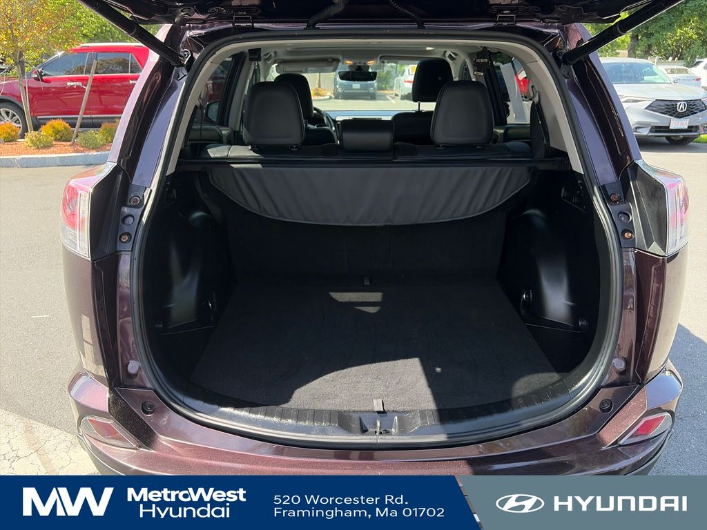 2018 Toyota RAV4 Limited - Photo 23
