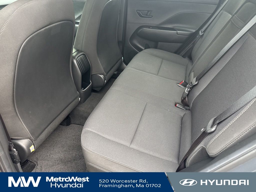 2024 Hyundai Kona SE - Photo 7
