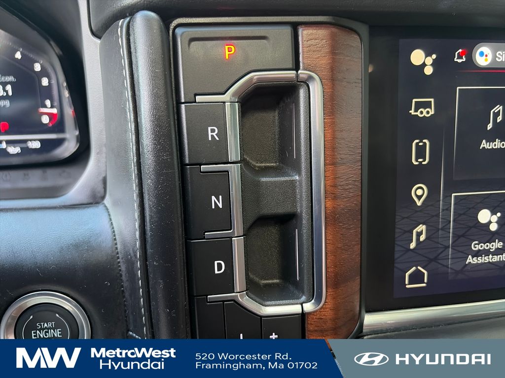 2024 GMC Yukon Denali Ultimate - Photo 23