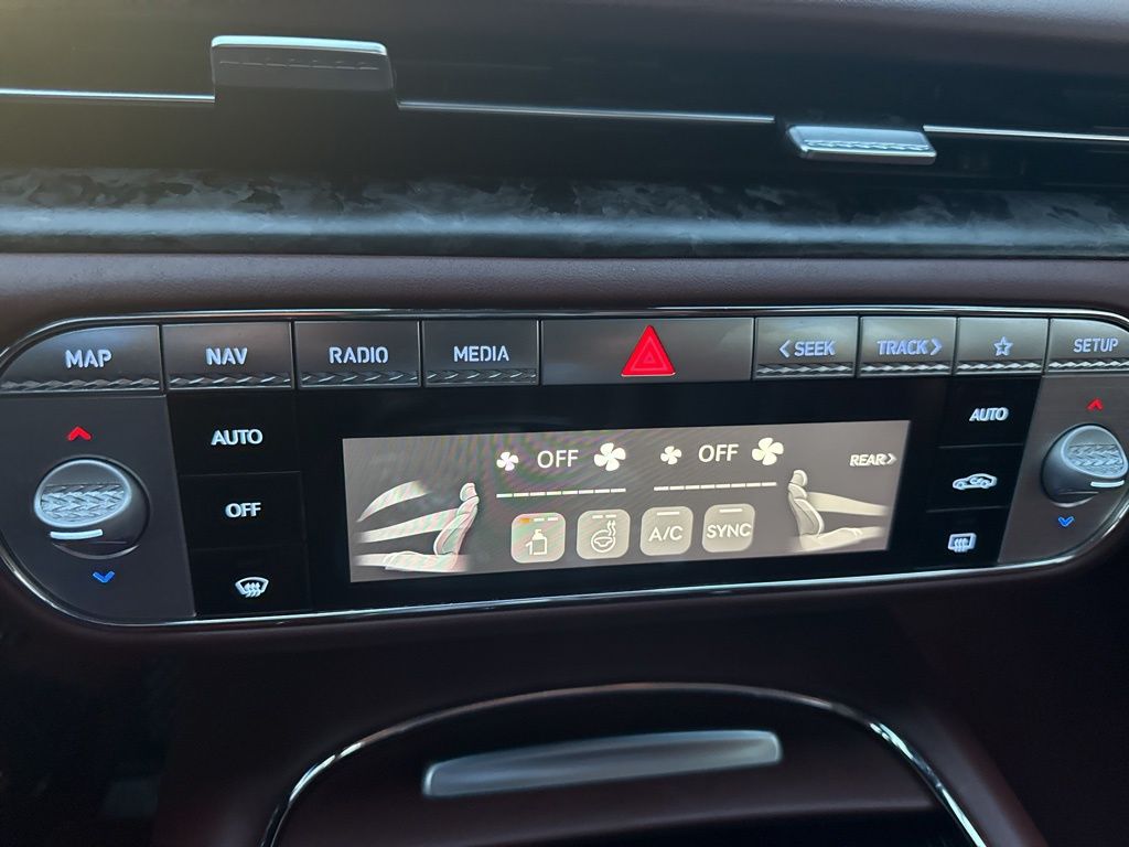 2024 GENESIS G90 Base - Photo 27