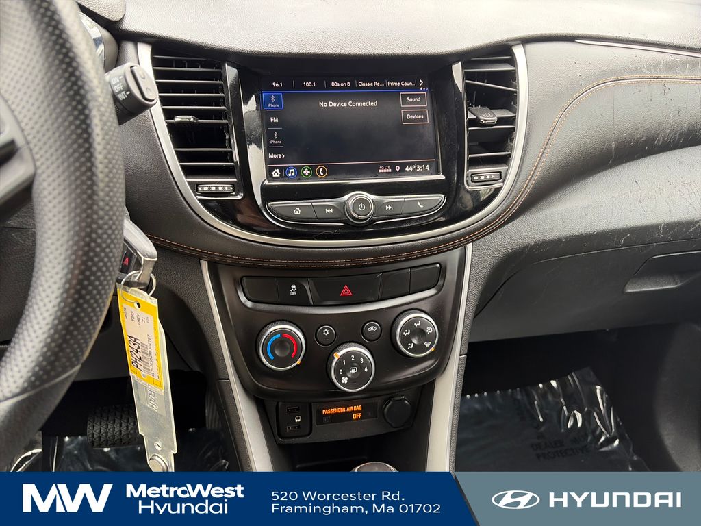 2021 Chevrolet Trax LS - Photo 17