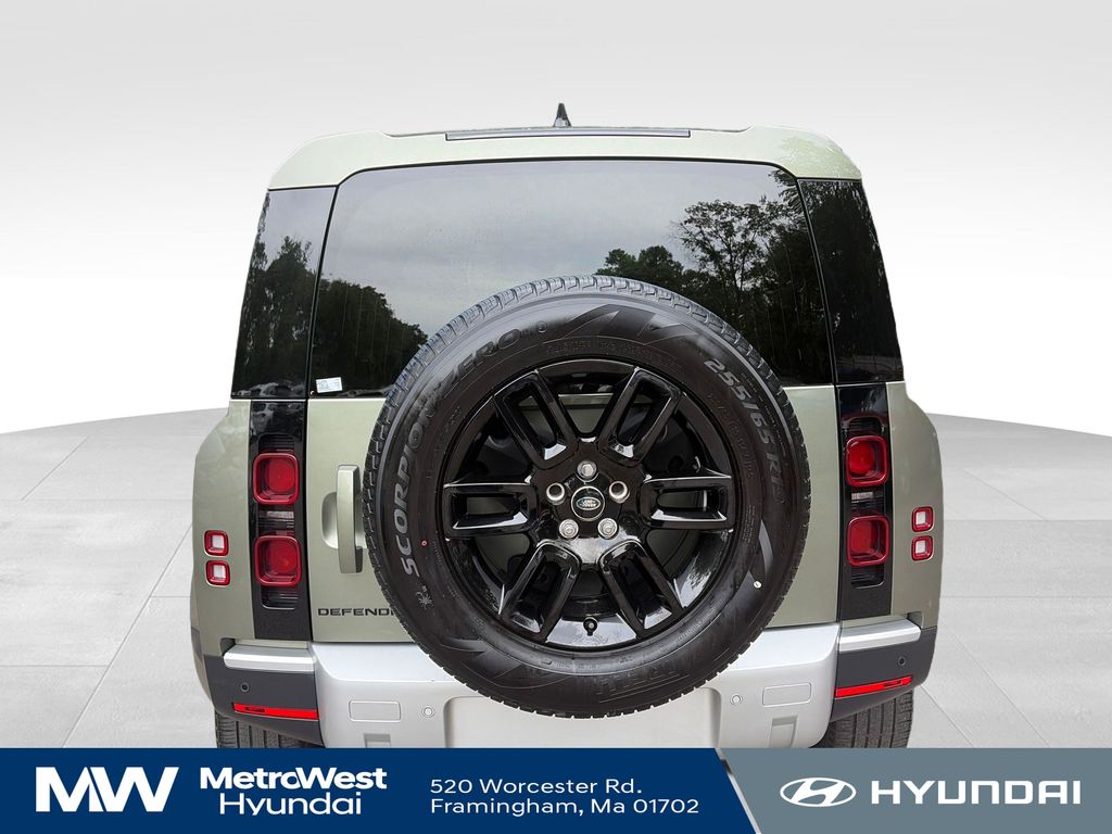 2025 Land Rover Defender S - Photo 4