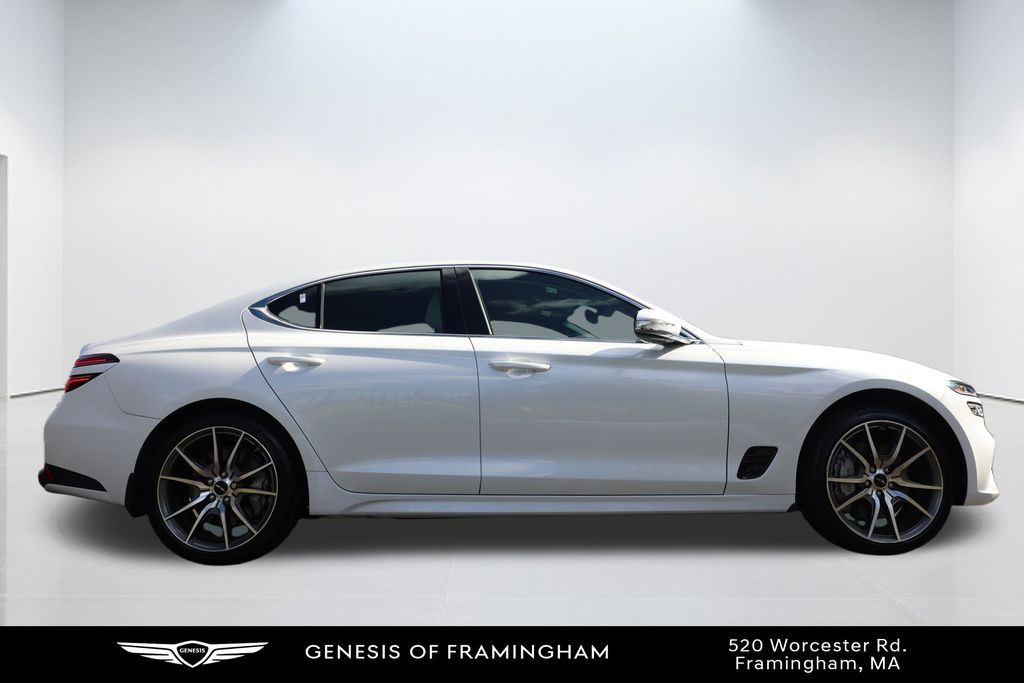 2025 Genesis G70 2.5T photo 4