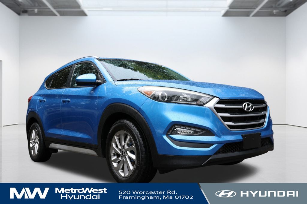2017 Hyundai Tucson SE photo 3