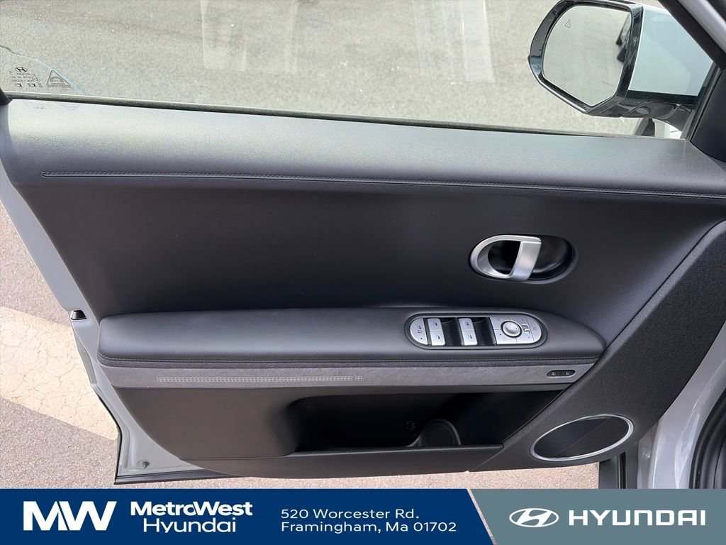 2023 Hyundai IONIQ 5 Limited - Photo 10