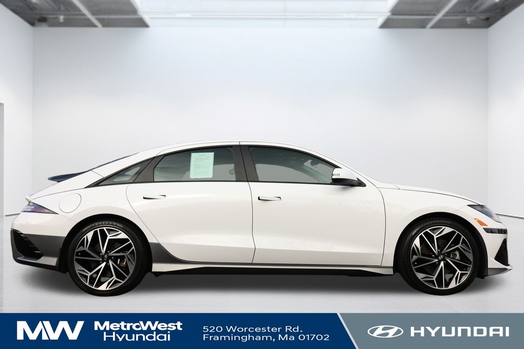 2023 Hyundai Ioniq 6 SEL photo 4